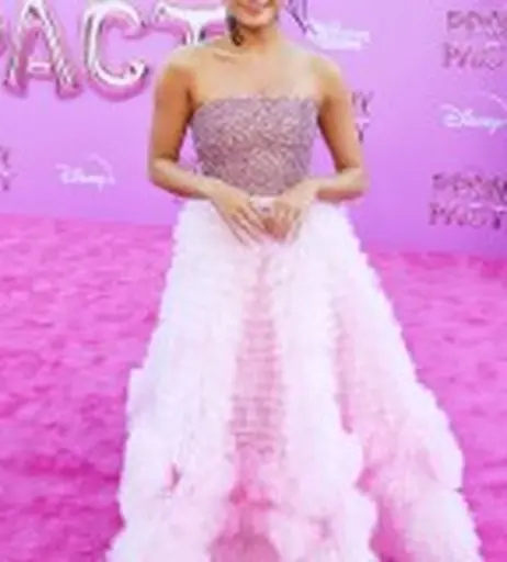 Image 7743168 from Peyton Elizabeth Lee