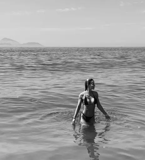 Image 7725859 from Barbara França