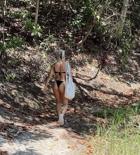 Image 7724445 from Laryssa Ayres