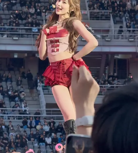 Image 7716230 from Minatozaki Sana (TWICE)