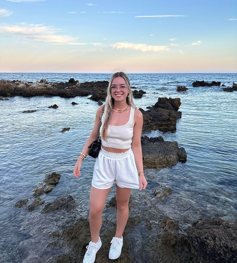 Image 771699 from Hannah Cauko