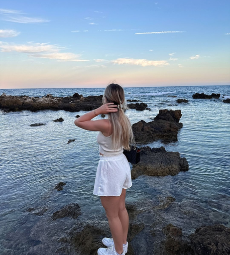 Image 771766 from Hannah Cauko