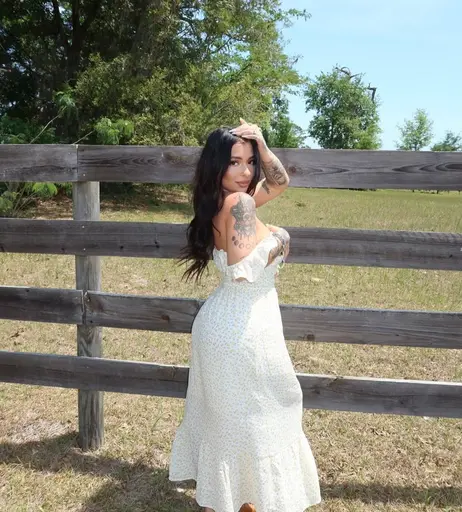 Image 7707483 from Danielle Cohn
