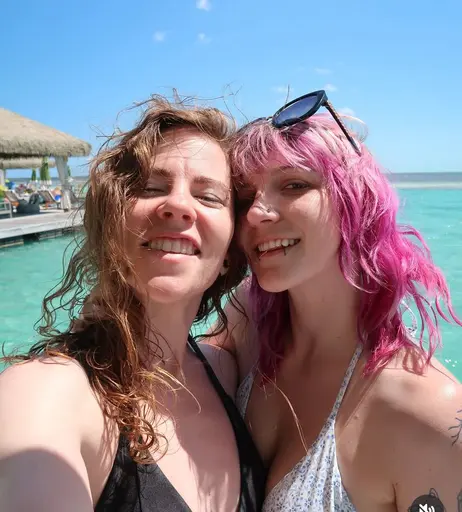 Image 7702368 from Hailee & Kendra