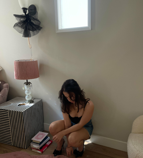 Image 7700965 from Princess Violette