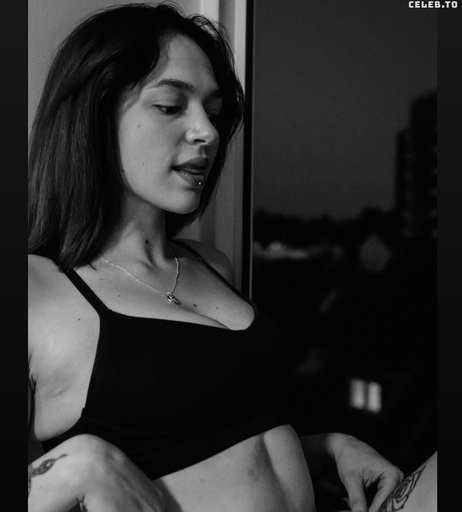 Image 7093659 from Selflovemalin