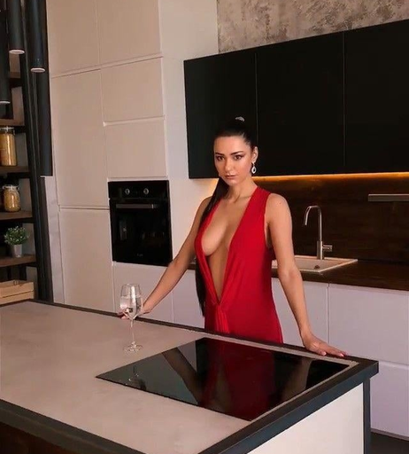 Image 7035912 from Helga Lovekaty